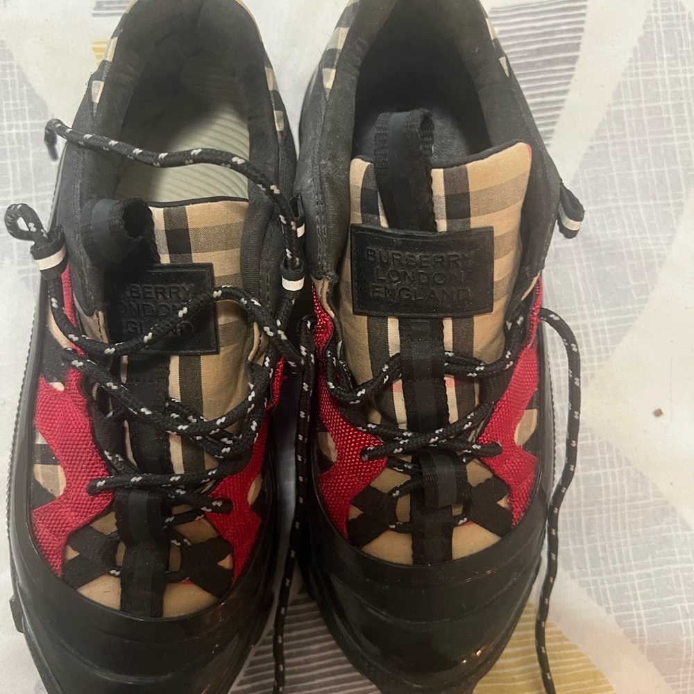 Burberry Men's Red and Black Check Sneakers